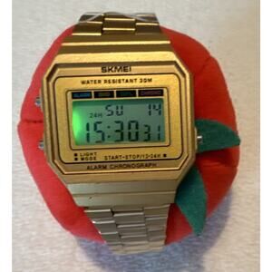 SKMEI Gold Tone Digital Indiglo Alarm Works Great New Band Water Resistant 30M